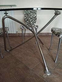 tavolo cristallo con sedie