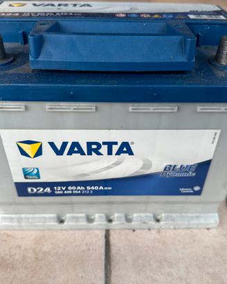 Batteria Varta D24- 12V 60Ah 540A