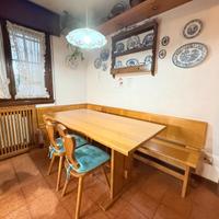 Tavolo da cucina e panca angolare in rovere