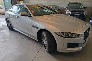 Jaguar XE 2.0 D 180 CV AWD aut. Portfolio