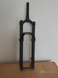 forcella rock shox lyrik 150 mm