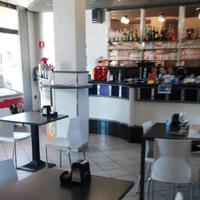 Aziendasi bar in gestione anche con mura