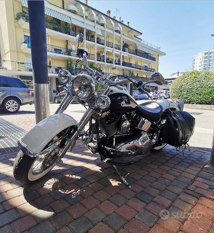 Harley-Davidson Heritage Softail Deluxe