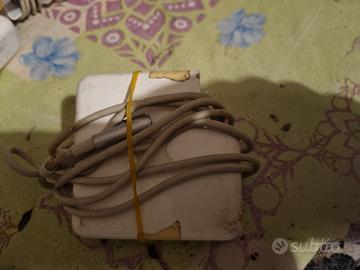 0172-Alimentatore Apple MacBook MagSafe 60W