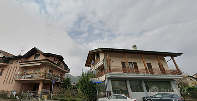 Trilocale Arcisate con Box Auto e Giardino