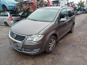 VOLKSWAGEN TOURAN 2009 - 757.24 - RICAMBI USATI