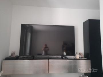 Mobile sospeso