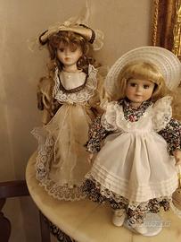 Bambole in  finissima porcellana