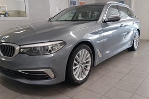 BMW 530d xDrive 249CV Touring Luxury