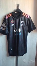 Juventus Chiesa 2021/2022 Champions League 