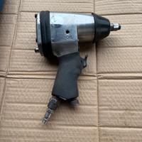 Avvitatore a impulsi percussione pneumatico