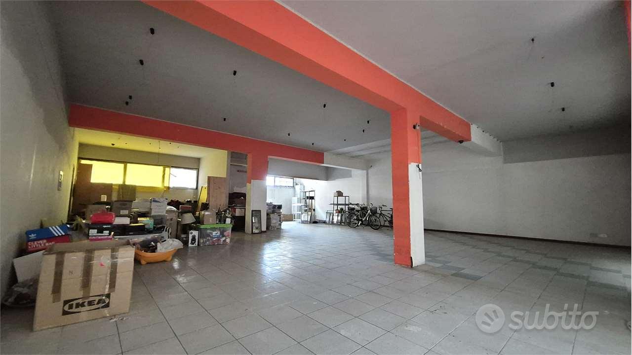 Negozio a Salzano - Vista 2