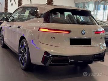 Bmw IX M70