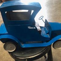 antica macchina giocattolo in ferro