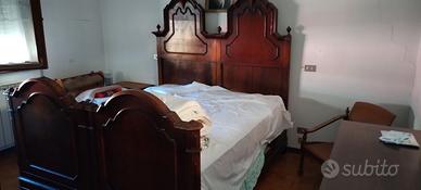 Letto matrimoniale d'epoca  100€ TRATTABILI