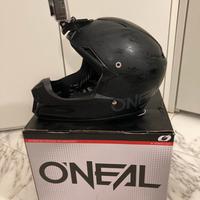 Casco da mountain bike con GoPro