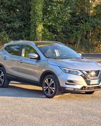Nissan Qashqai 1.5 dCi N-Connecta CV-116 E6 Manual
