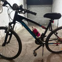 BICICLETTA DECATHLON - BTWIN 24"