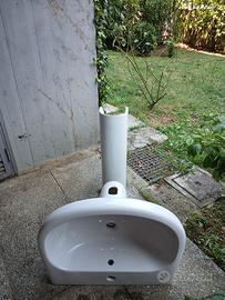 Lavandino Ideal Standard con colonna in ceramica