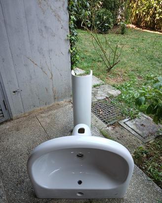Lavandino Ideal Standard con colonna in ceramica