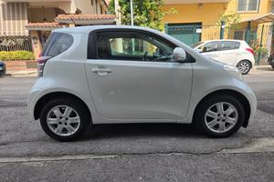 Toyota iQ 1.0