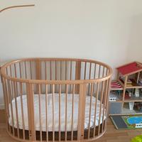Lettino Stokke legno naturale + materasso