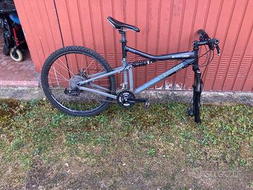 Bicicletta rockrider 6.3