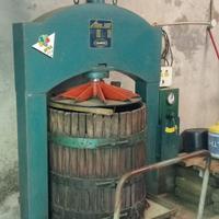 Pressa idraulica Zambelli