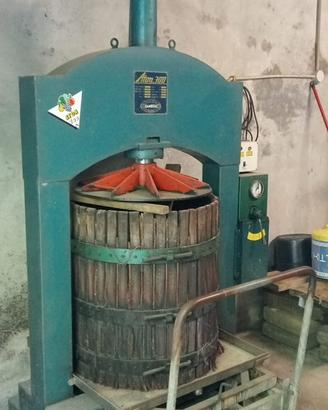 Pressa idraulica Zambelli