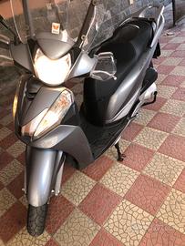 Sh 300 (zero sinistri) come nuovo