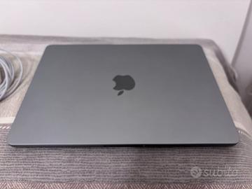 Apple Mac Book Air 13" 