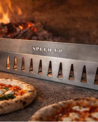 Schermo termico deflettore di fiamma