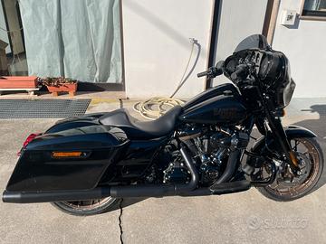 Street Glide ST 2023