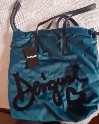 Borsa Desigual NUOVA in Velluto Ottanio