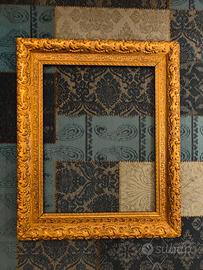 Cornice specchiera in legno dorato