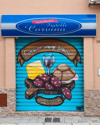 Insegna luminosa con pannello sostituibile