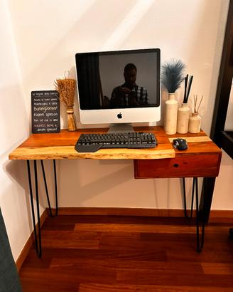 Scrivania in legno di design