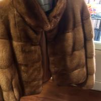 Pelliccia visone colore miele