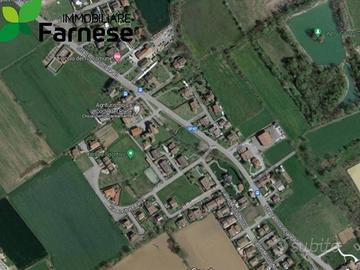 Terreno di 800 m² a Gazzola