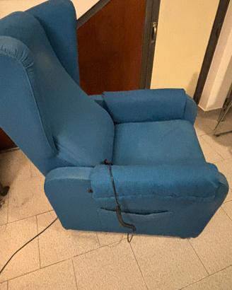 Poltrona elettrica ribaltabile 110€