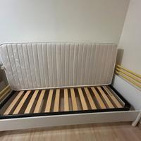 materasso e scheletro del letto