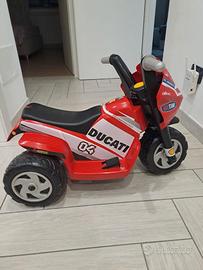 Moto Peg Perego Ducati