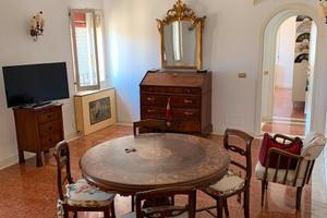 Elegante bilocale con ascensore e posto auto