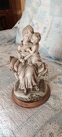 Statua di Capodimonte. Maternità"Vintage anni 80