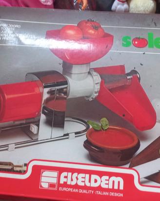 spremipomodoro elettrico per passata