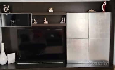 parete rovere moro con ante argento