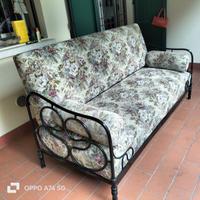 Divano inizi 900 in ferro battuto, molto bello.