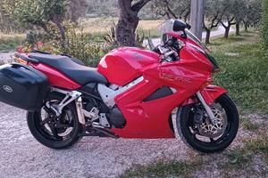 Honda VFR 800 V tec