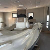 Gommone BWA 5,90 + Suzuki 140cv