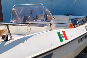 Natante 5 metri con motore